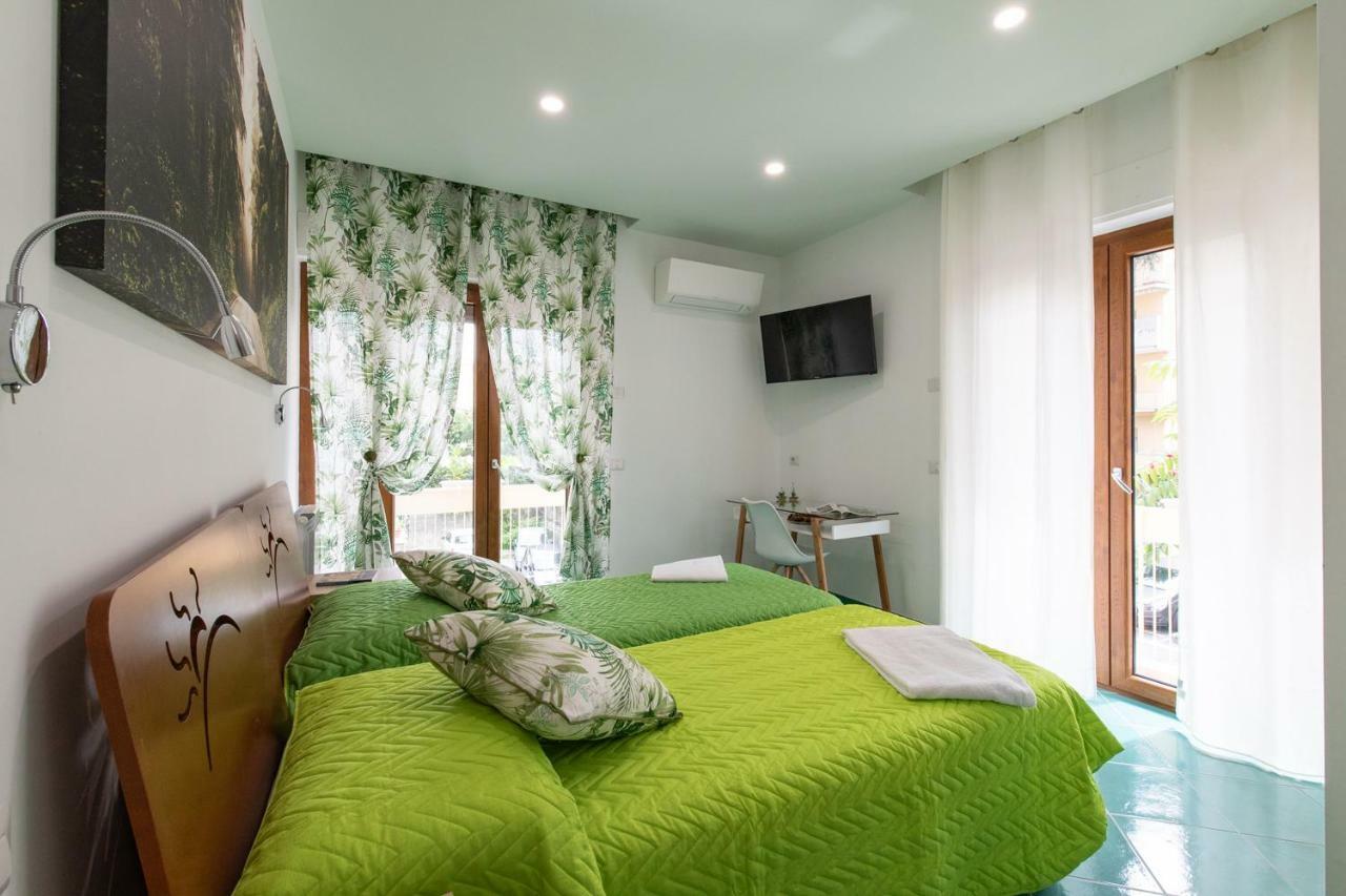 Madima Apartment Sorrento Exterior photo